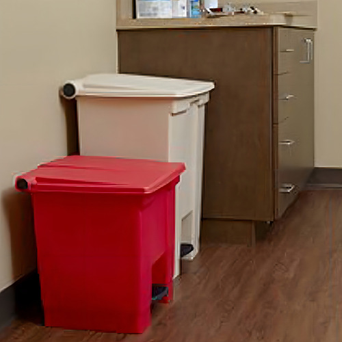 Contenedor Step On 8 Gl Rubbermaid Decorativo De Pedal 6143 Color Rojo