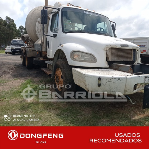 Freightliner M2 106 Mixer