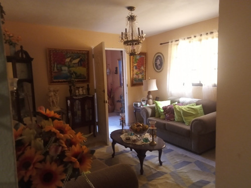 Vendo Casa En Vista Hermosa De 4 Habitaciones