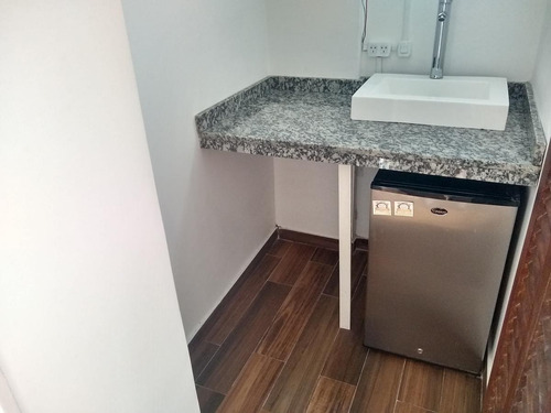 Imagen 11 de 21 de Oficina En Tribunales. Apto Vivienda