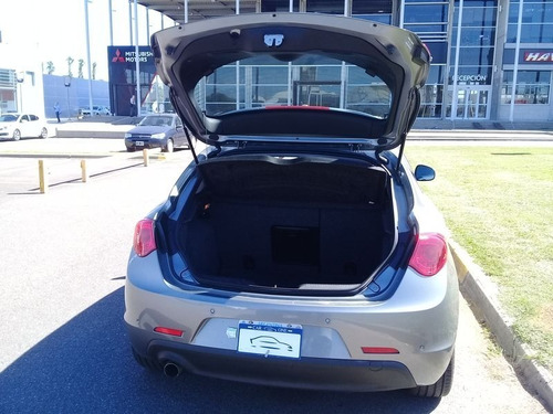 Alfa Romeo Giulietta 1,4 Distinctive 2013 Car One Cg