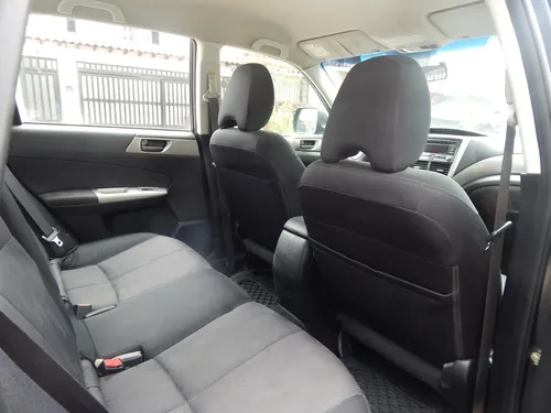 Subaru Forester 2.0 AT 4X2