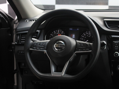 Nissan X-Trail CVT 2.5 AT