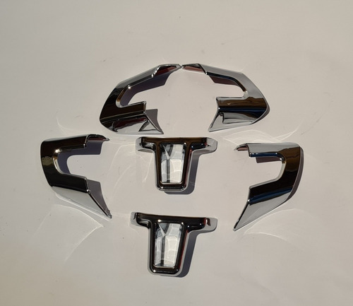 Imagen 3 de 5 de Vw Bora, Embellecedor De Volante.