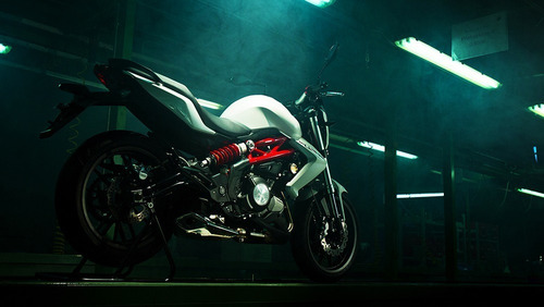 Imagen 13 de 15 de Benelli Tnt 300 2021