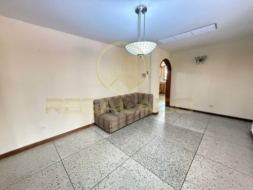Cv-1565 Zona Norte Casa Comercial Avenida 12 Urbanización Canta Claro