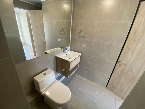Arriendo Dpto 1 Dormitorio Y 1 Baño. Locomocion A La Puerta