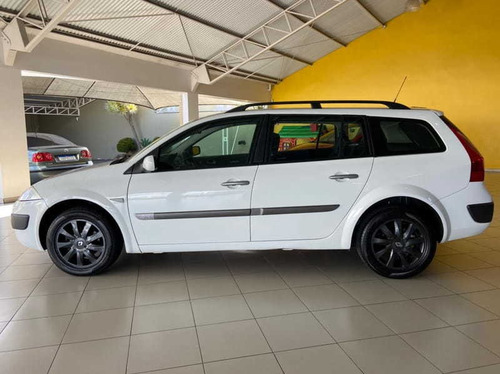 Imagem 3 de 15 de Renault Megane Grand Tour Dynamique 1.6 16v Hi-flex Mec