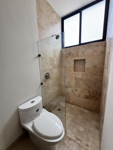 Casa En Venta Merida, Komchen En Privada, Entrega Inmediata.