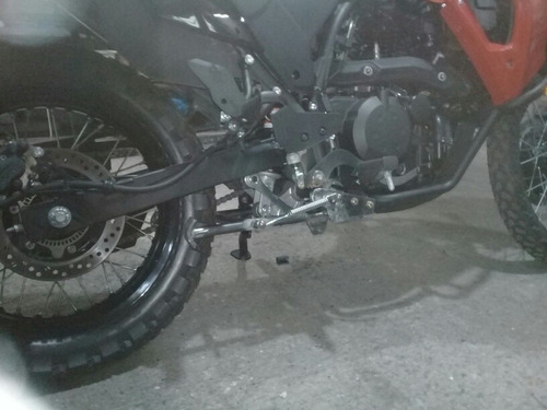 Imagen 3 de 4 de Caballete Central Kawasaki Klr 650 2022