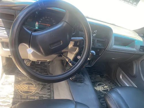 Chevrolet LUV 2.3 Dlx Tfr