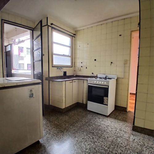 Excelente Dpto Piso A La Calle Balvanera Cerca De Las Universidades