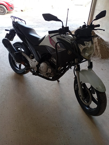 Moto Fazer 250 2011