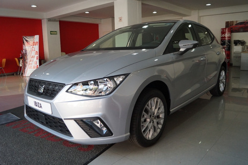 Imagen 1 de 15 de Seat Ibiza Style Plata Manual 2021