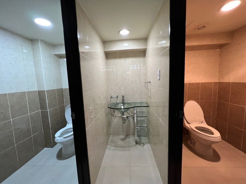 Renta Oficina 150 M2 - Acondicionada - Lomas De Chapultepec, Miguel Hidalgo