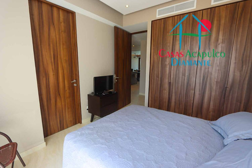 Cad La Isla Emerald J5. De Playa. Terraza Frontal Con Vista A Los Jardines Y Albercas