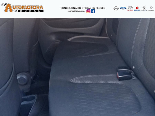 Imagen 20 de 25 de Renault Captur 2018 2.0 Zen