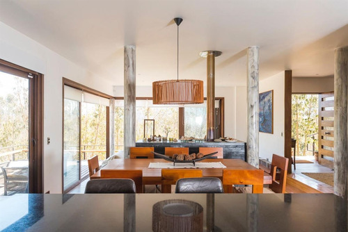 Casa En Venta De 4 Dorm. En Tunquén