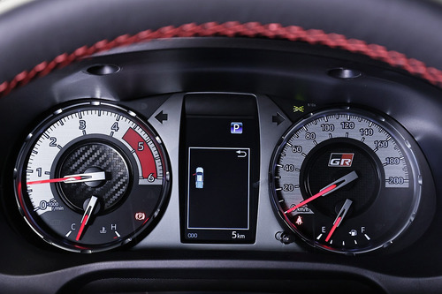 Toyota Hilux Gr-sport Iv Gr4 4x4 2.8 Tdi 6 At 224cv