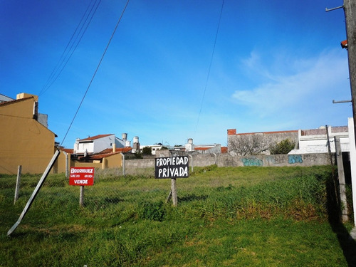Lote En Venta Barrio Punta Mogotes A 200 Metros De La Costa, Excelente Ubicación 13.85mts X 23mts . Ideal Vivienda Parmente O Inversión Inmobiliaria