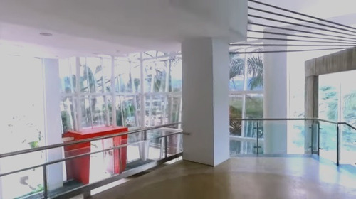 Imagen 7 de 15 de Centro Comercial Industrial En Caracas