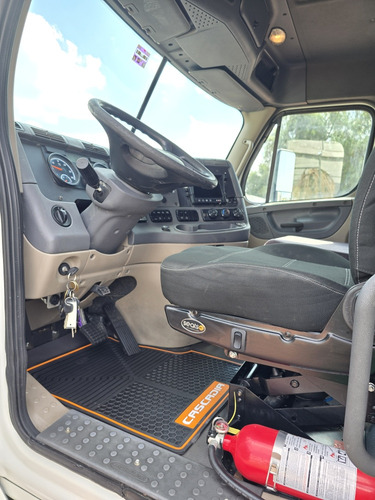 Freightliner Torton Cascadia 2016 Rabon Refrigerado