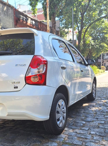 Toyota Etios 1.5 Xs