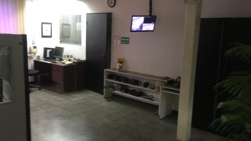 Imagen 21 de 29 de Impecable Galpon Industrial Con Oficinas Listo Para Entrar / 0414-3907836