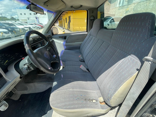 Chevrolet S-10 Pick-Up Std. 2.2 MPFI / EFI