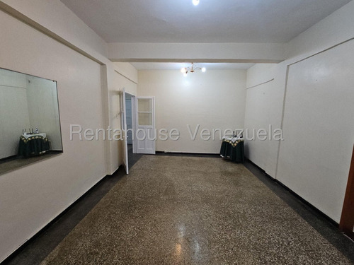 Oportunidad! Vendo Apartamento En Sabana Grande Lisbet Seijas #25-18709