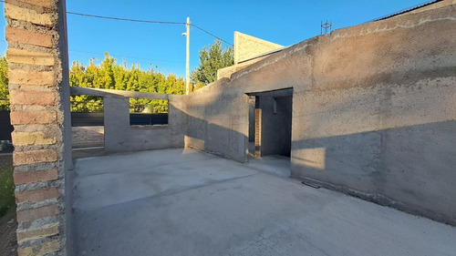 Venta Casa En Obra Gruesa-las Compuertas
