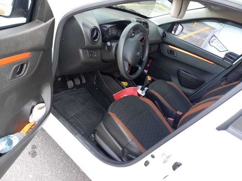 Imagem 15 de 18 de Renault Kwid 2020 1.0 Outsider 12v Sce 5p