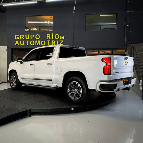 Chevrolet Cheyenne 6.2 V8 Doble Cabina High Country 4x4 At