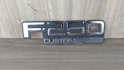 Emblema De Guardafango Ford F250 Custom Usado