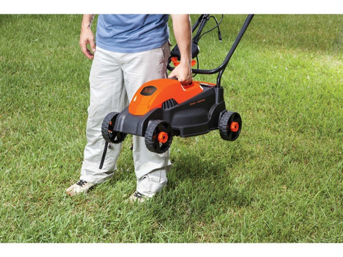 Cortadora de pasto eléctrica Black+Decker GR1000 con bolsa recolectora de 1200W y 220V color naranja/negro