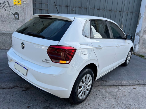 Imagen 15 de 25 de Volkswagen Polo Trendline 2018 / 50000 Km / Unico Dueño