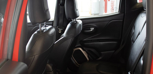 Imagen 8 de 9 de Jeep Renegade 2018 1.8 Latitude At