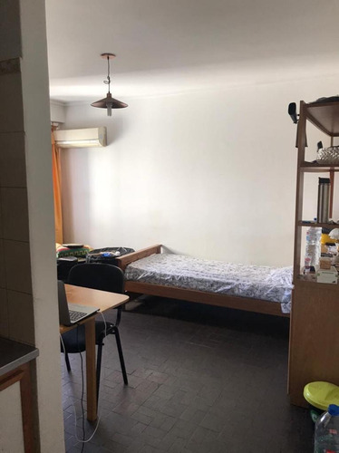 Monoambiente En Venta En Muy Linda Zona De Caballito.