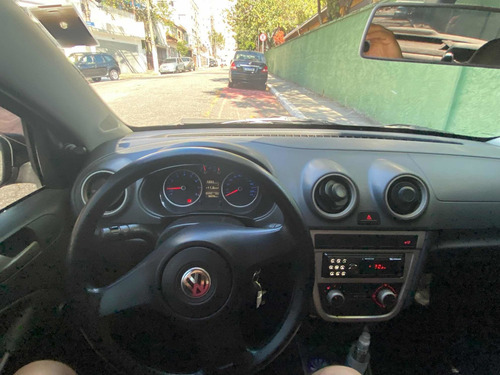 Volkswagen Voyage 2011 1.6 Vht Total Flex I-motion 4p