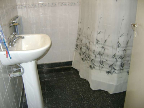 Imagen 13 de 24 de Parque Velez Sarsfield, Casa Esquina , Para Reciclar