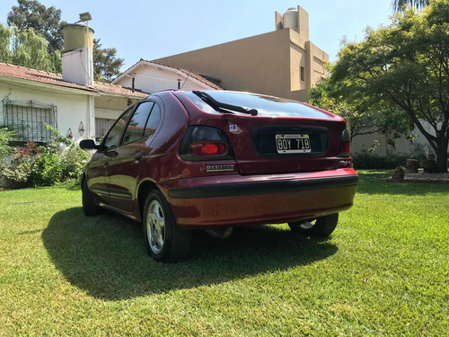 Imagen 5 de 13 de Renault Megane 1997 2.0 Rxe
