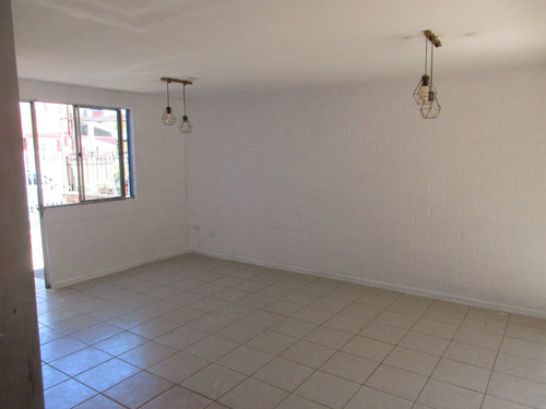 Casa Pje. Cerrado Parque Norte 2 Pisos 2 Dorm. Renca