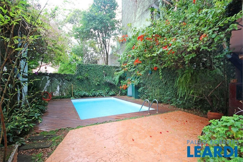 Imagem 8 de 15 de Sobrado - Vila Madalena - Sp - 566584