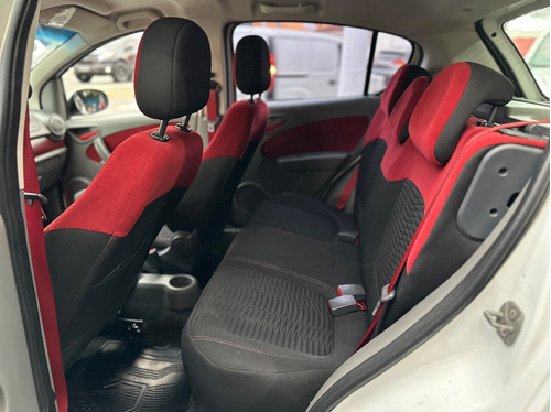 Fiat Palio 1.6 MPI SPORTING 16V