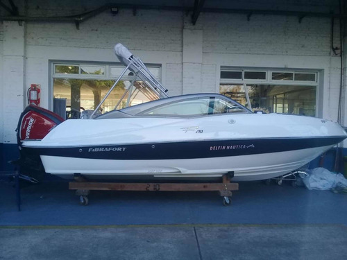 Imagen 14 de 16 de Lancha Fibrafort Focker 210 Open Con Evinrude Etec 150 M2019