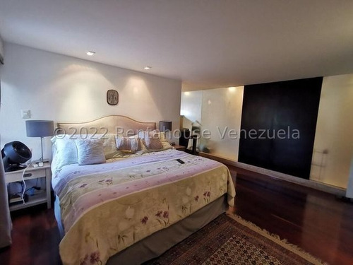 Imagen 12 de 22 de Mls. #22-22192 Hermoso Apartamento,espacioso, Con Claridad Natural Que Hace Sentir Un Hogar Cálido Y De Confort , Pisos De Mármol , Cocina Actualizada. Afm.