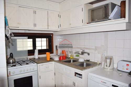 Primera Linea En Península, Apatamento 3 Dormitorios Y Dependencia - Ref: 5085