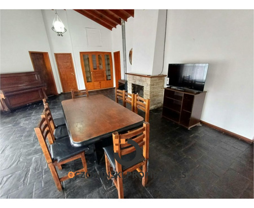 Chalet + Locales A La Venta En Block (villa Gesell)