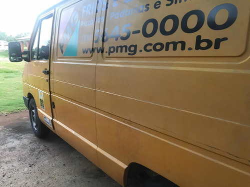 Renault Trafic 12000