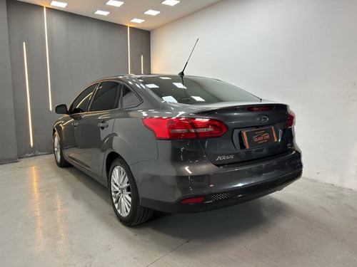 Ford Focus 2.0 SE PLUS 16V FLEX 4P POWERSHIFT